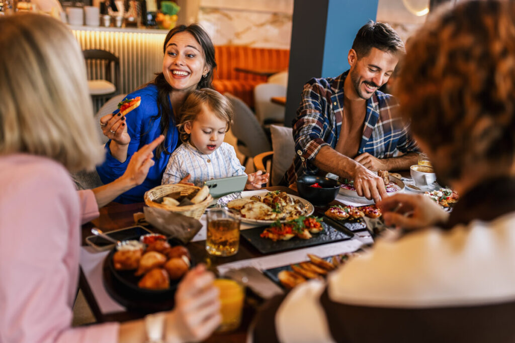Discovering the Culinary Gems of Lake Estates: Your Guide to the Best Eats in Elk Grove Village’s Hidden Neighborhood